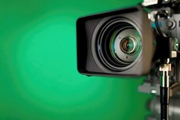 How to Choose Between Live Streaming Cameras